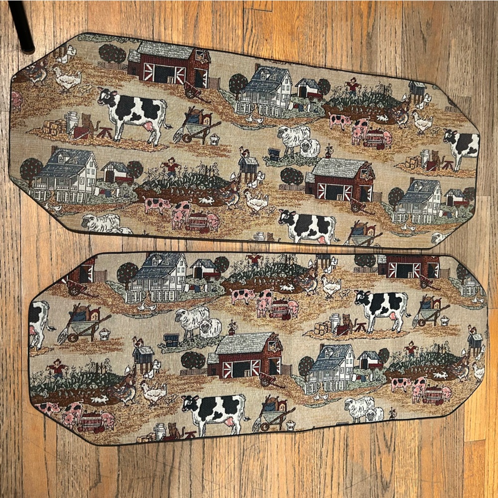 Farmhouse Tapestry Table Runners